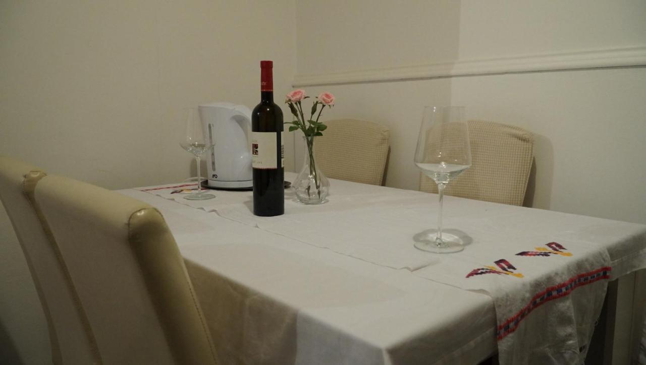 Apartments Nera Загреб Екстериор снимка